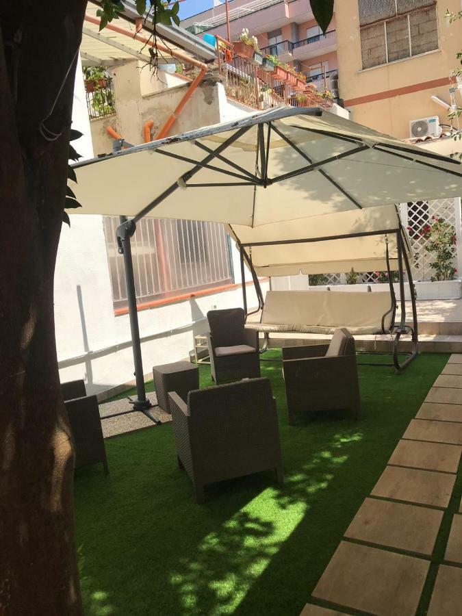 Virgilio'S Garden Bed & Breakfast Castellammare di Stabia Exterior photo